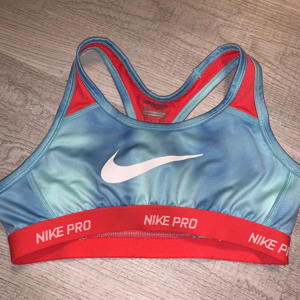 Nike sports bra